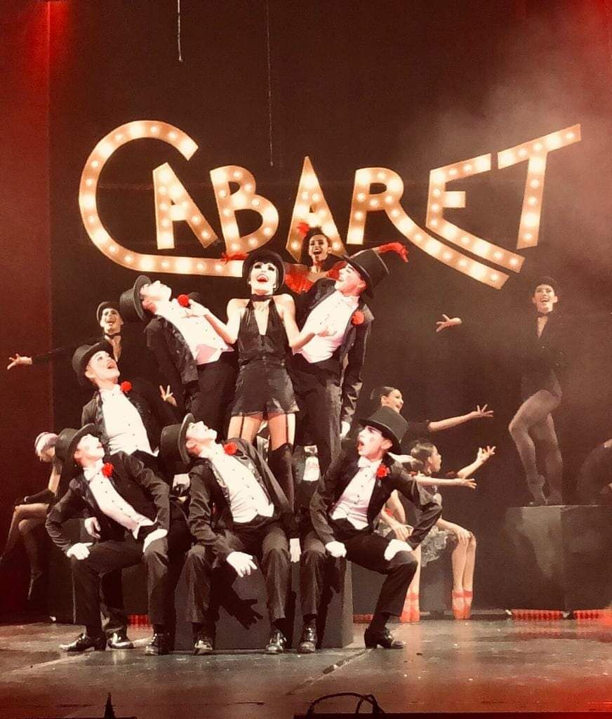Espetáculo Cabaret, cena de palco